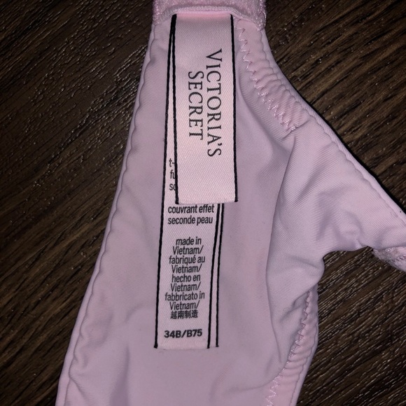 Pink Victoria’s Secret push-up T-shirt bra - Picture 3 of 3